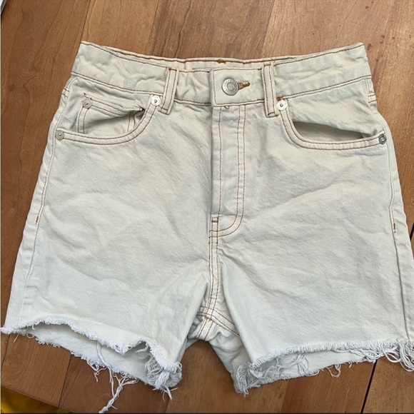 Zara off white high rise denim shorts - Picture 1 of 6